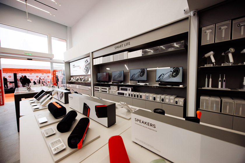 xiaomi-store-cyprus-photo2